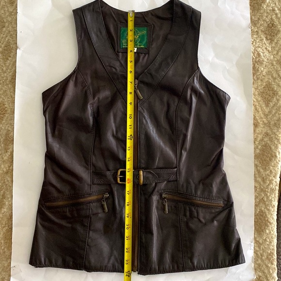 Beautiful Genuine Leather Vest - Picture 11 of 13